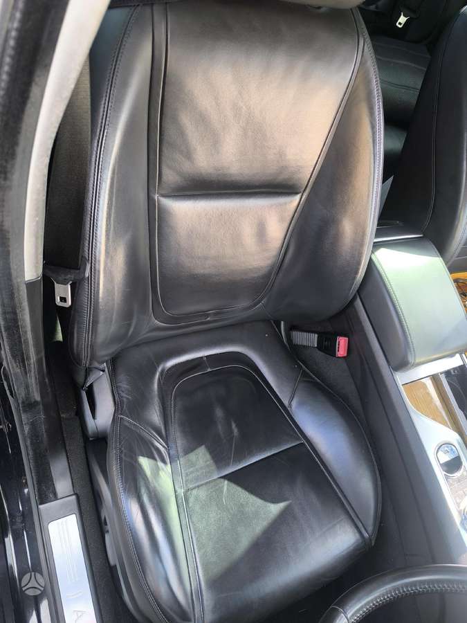Jaguar XF Tik pradėtas ardyti