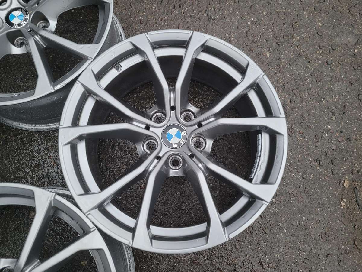 BMW, lengvojo lydinio, R17