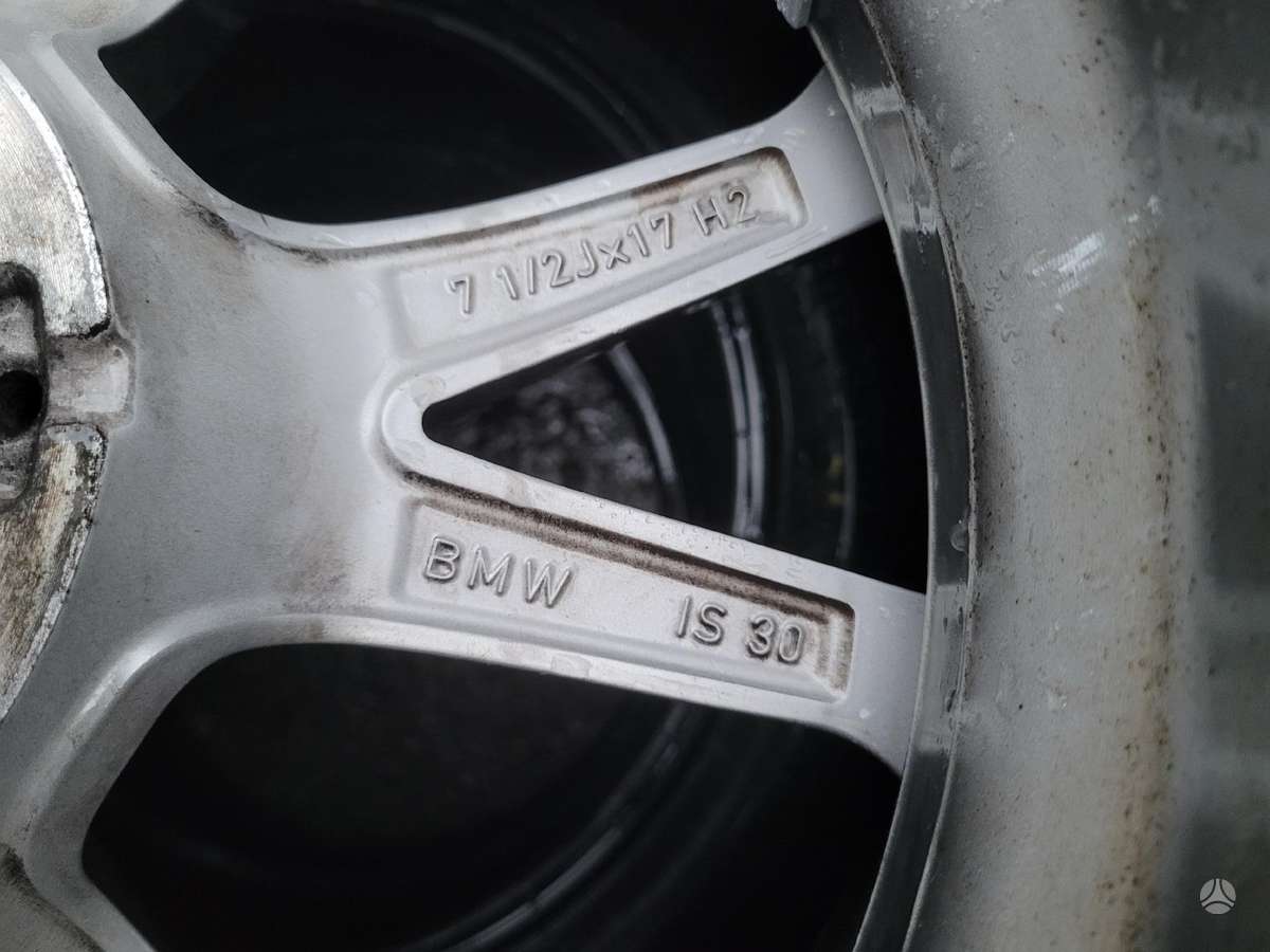 BMW, lengvojo lydinio, R17