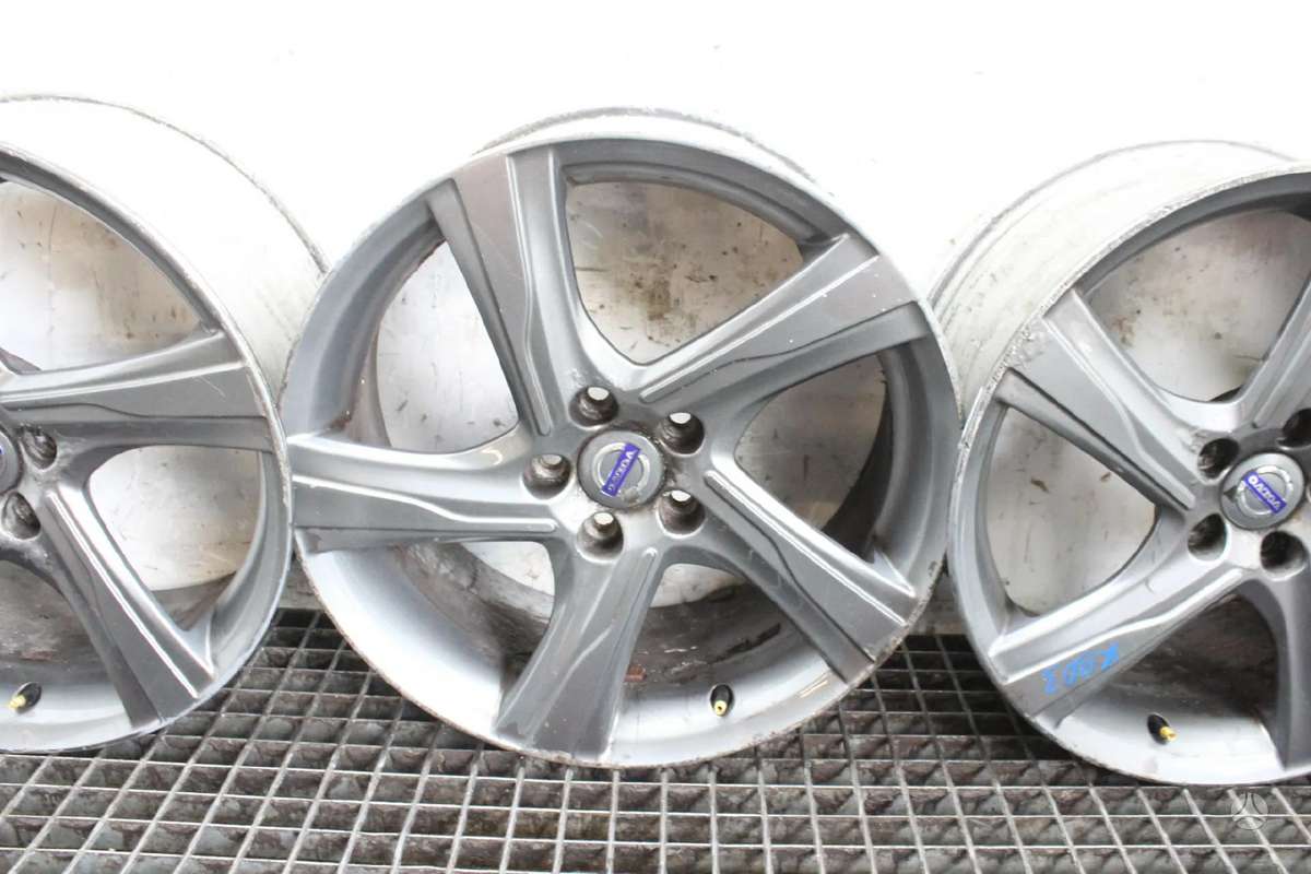 Volvo S60, lengvojo lydinio, R18