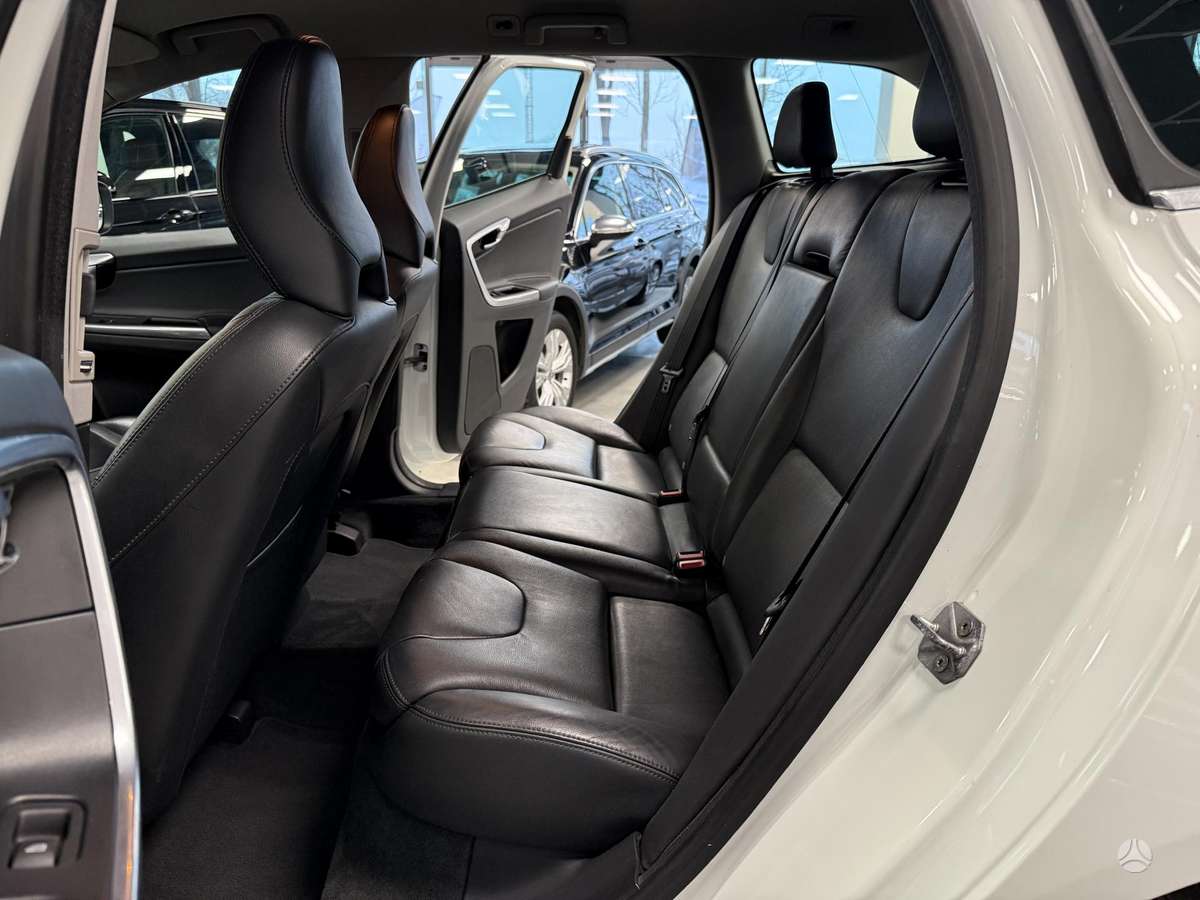 Volvo XC60, 2.0 l., Внедорожник / Кроссовер