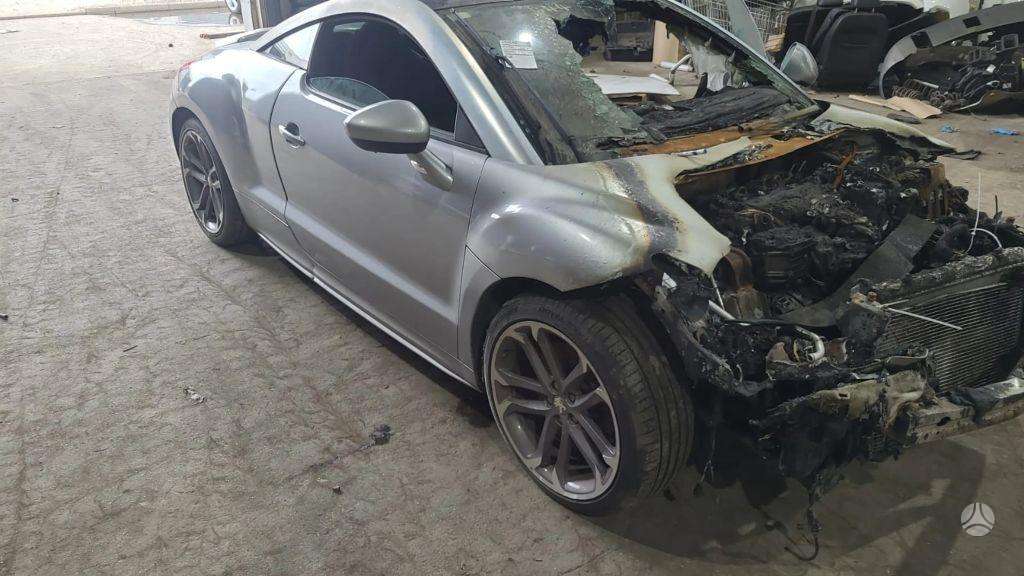 Peugeot RCZ