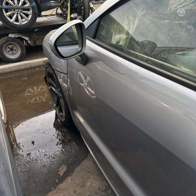 Peugeot RCZ