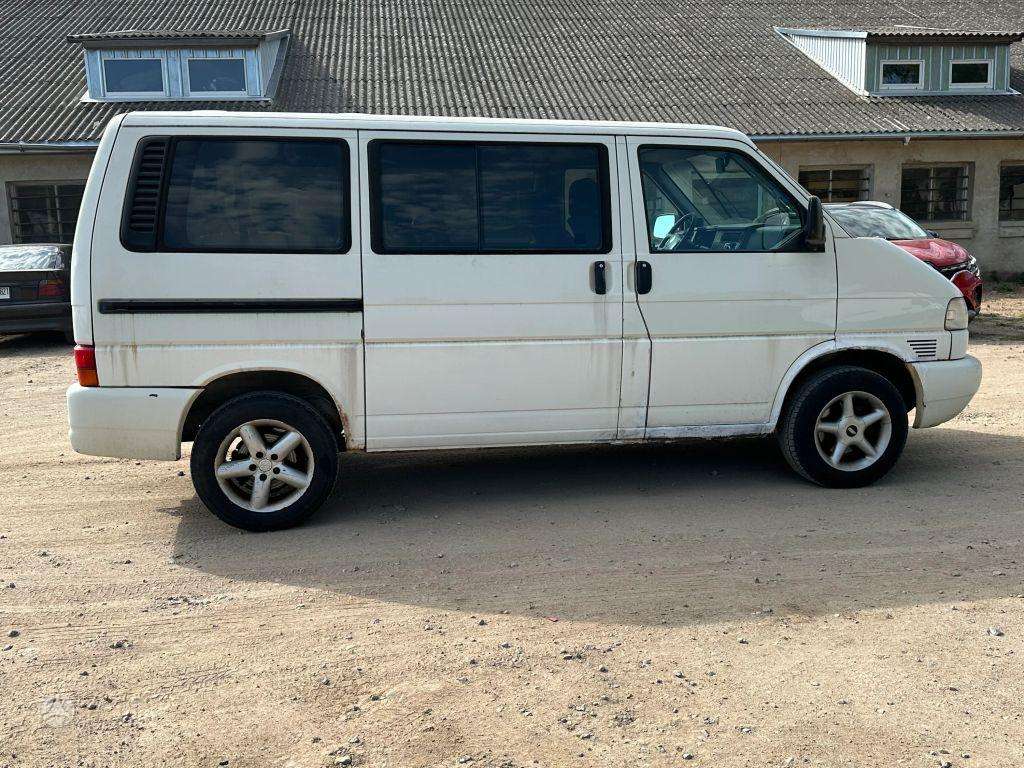 Volkswagen Caravelle