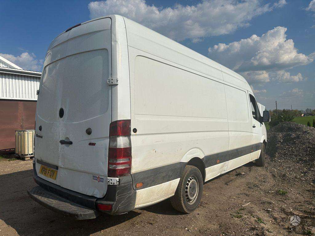 Mercedes-Benz Sprinter