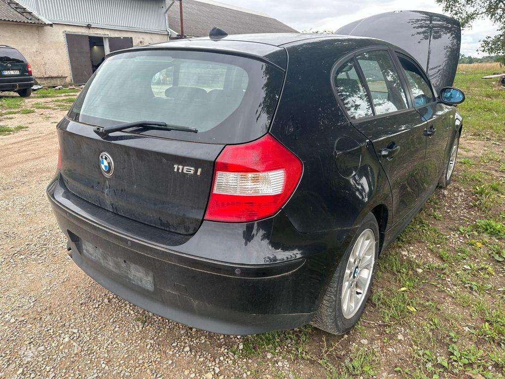 BMW 1 serija
