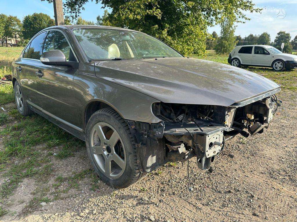 Volvo S80