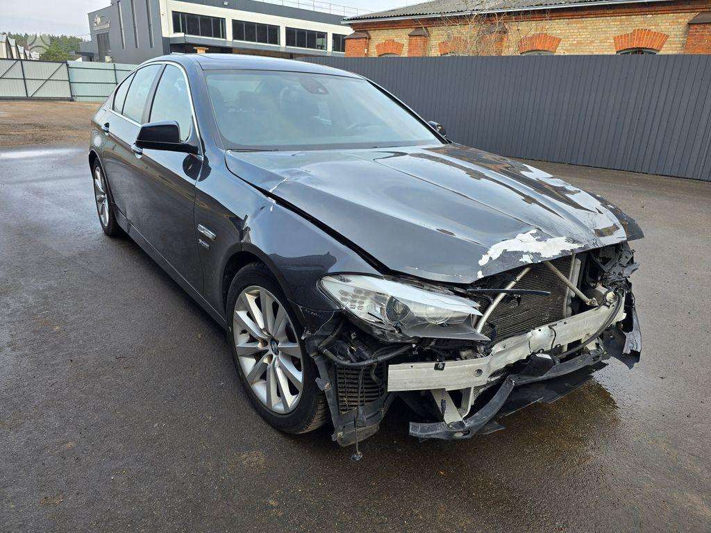 BMW 530