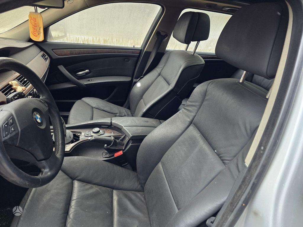 BMW 525