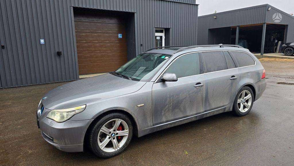 BMW 530