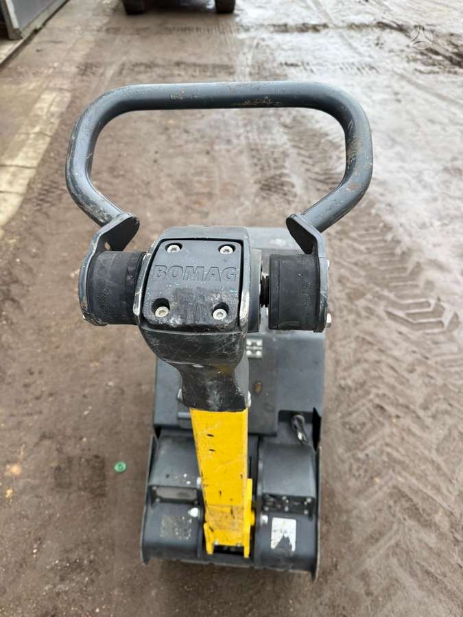 Bomag BPR55/65D, vibro technika