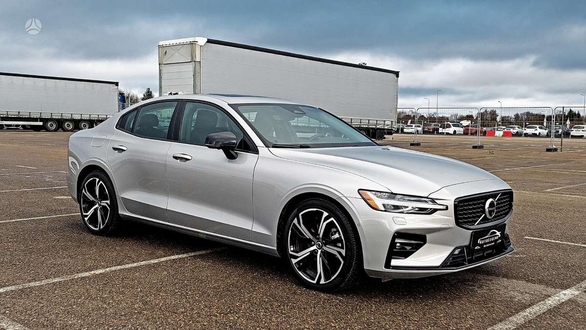 Volvo S60, 2.0 l., Седан