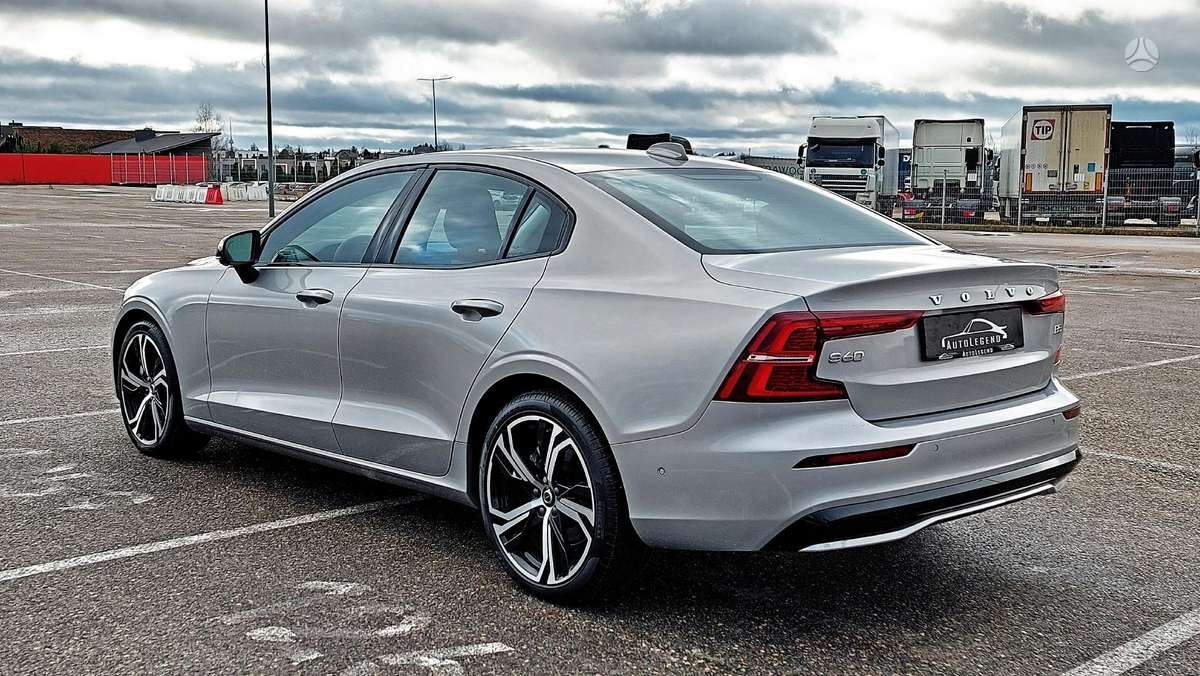 Volvo S60, 2.0 l., Седан