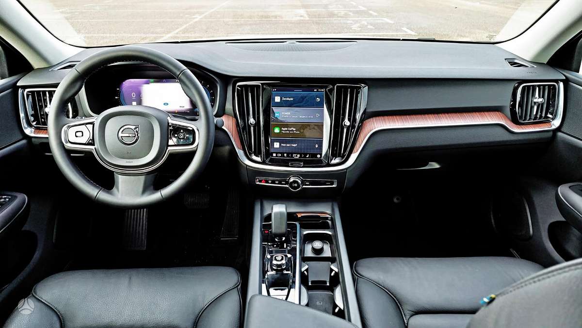 Volvo S60, 2.0 l., Седан