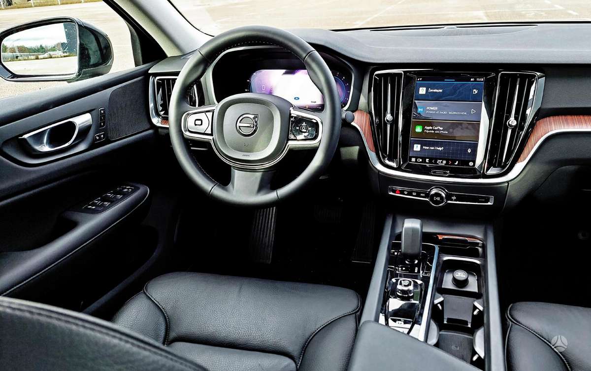 Volvo S60, 2.0 l., Седан