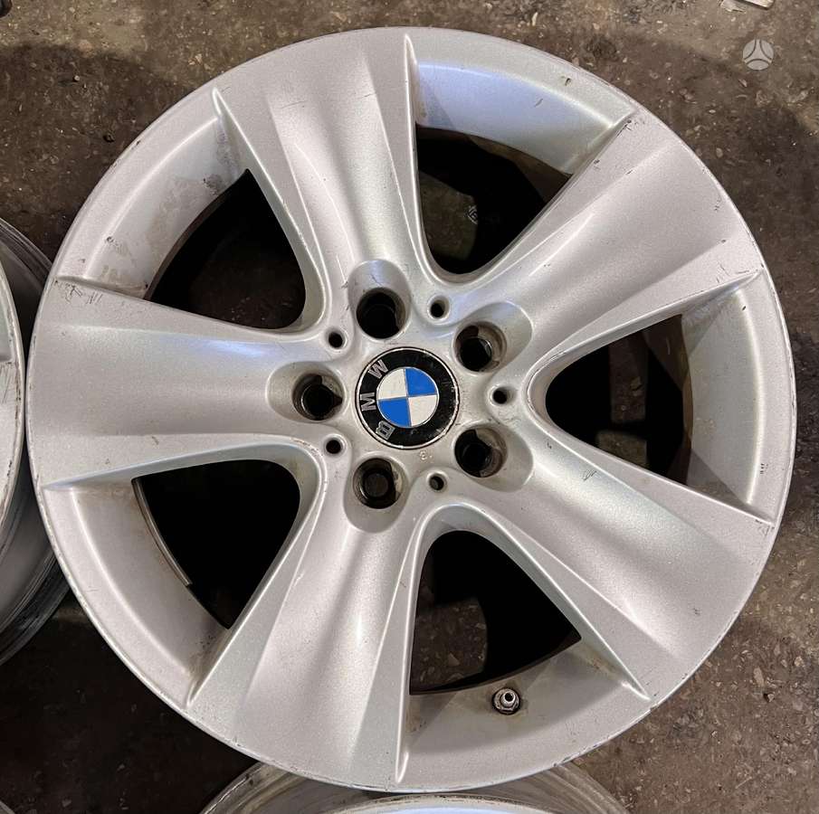 BMW, lengvojo lydinio, R17