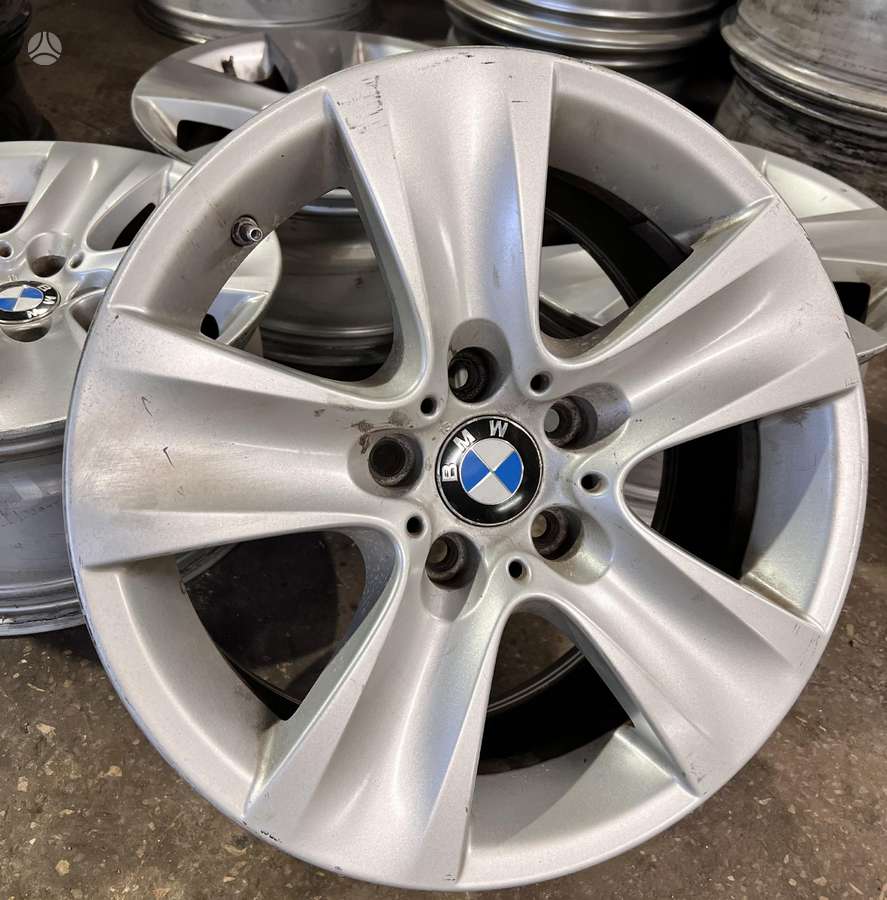 BMW, lengvojo lydinio, R17