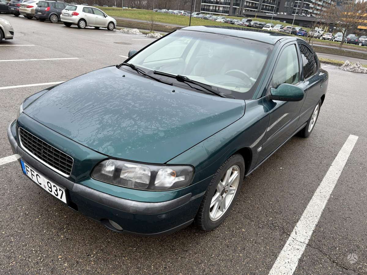 Volvo S60, 2.4 l., Седан