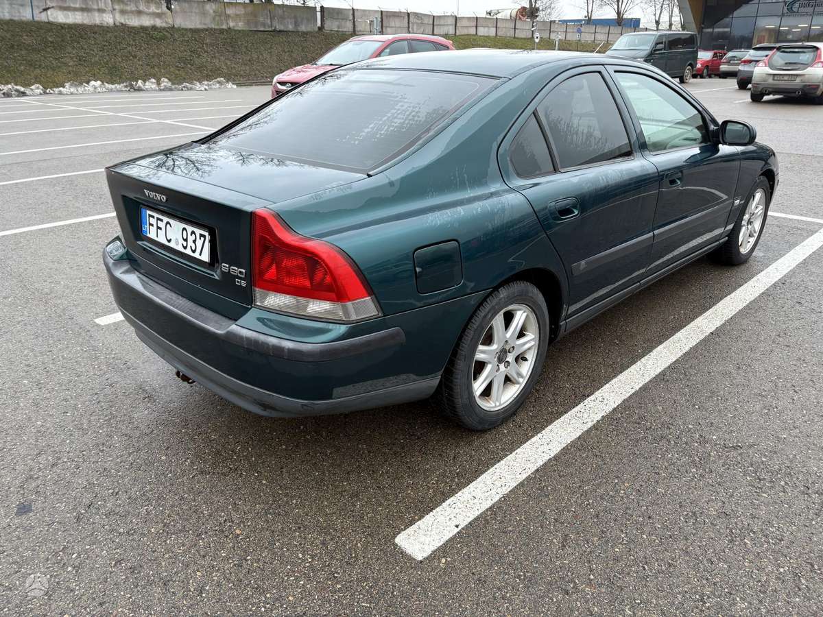 Volvo S60, 2.4 l., Седан