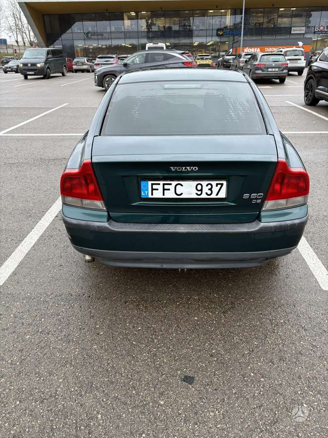 Volvo S60, 2.4 l., Седан