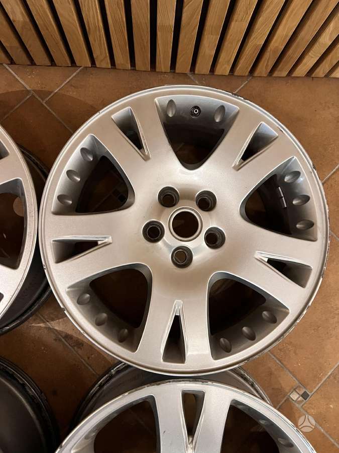 Land Rover, light alloy, R19