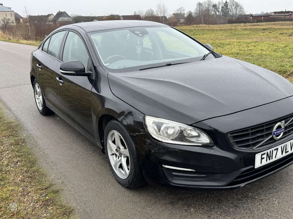 Volvo S60, saloon / sedan