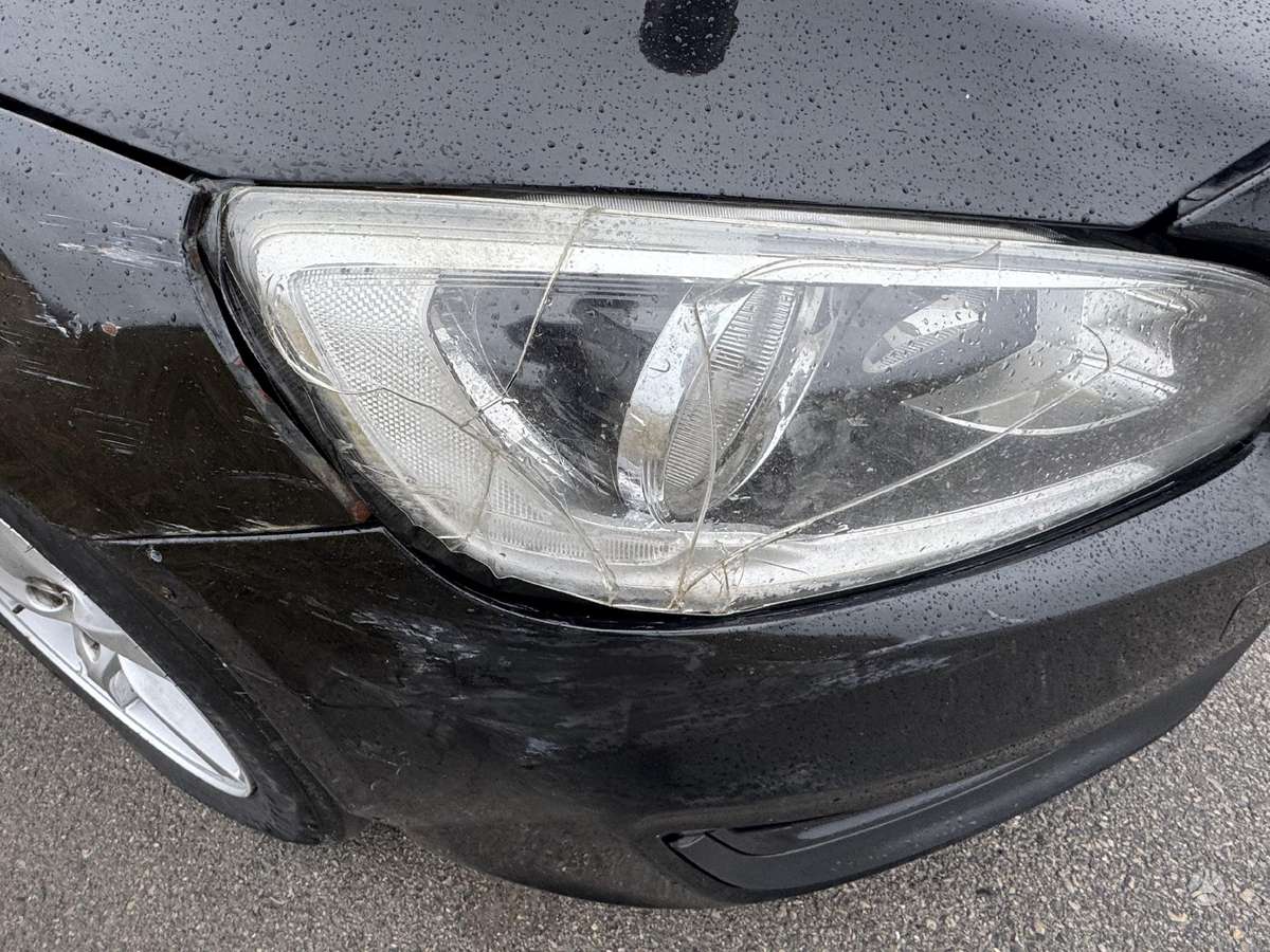Volvo S60, saloon / sedan