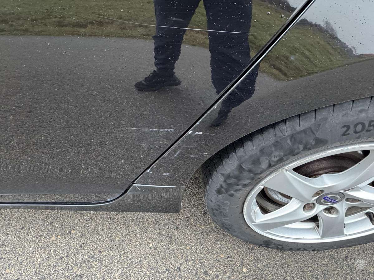 Volvo S60, saloon / sedan