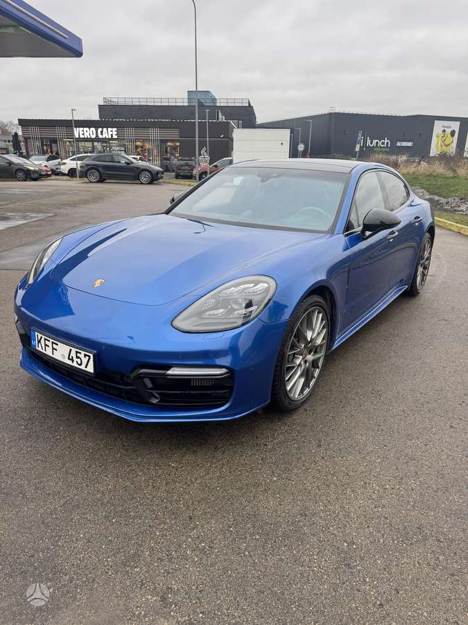 Porsche Panamera - 9