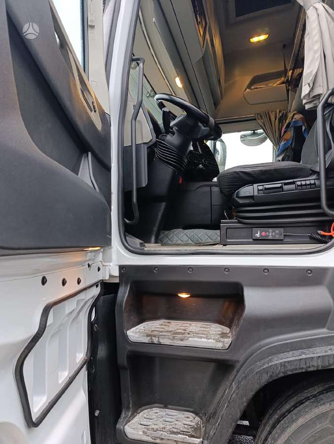 Ford F-MAX  MEGA, double sleeper