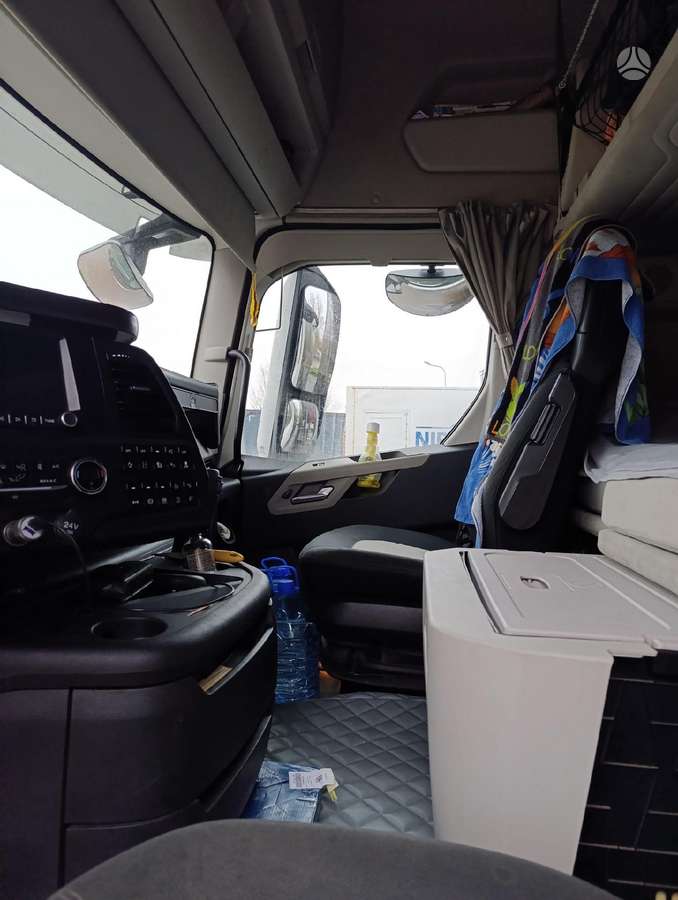 Ford F-MAX  MEGA, double sleeper