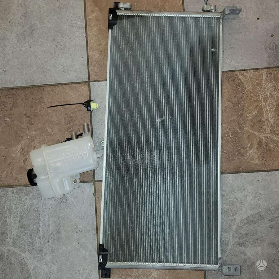 Toyota RAV4 body parts