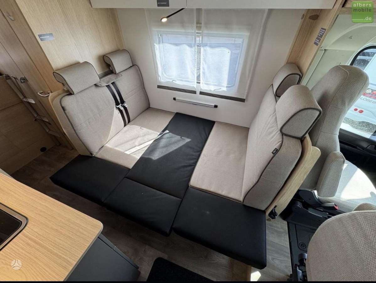 LMC A690  Tourer, campers