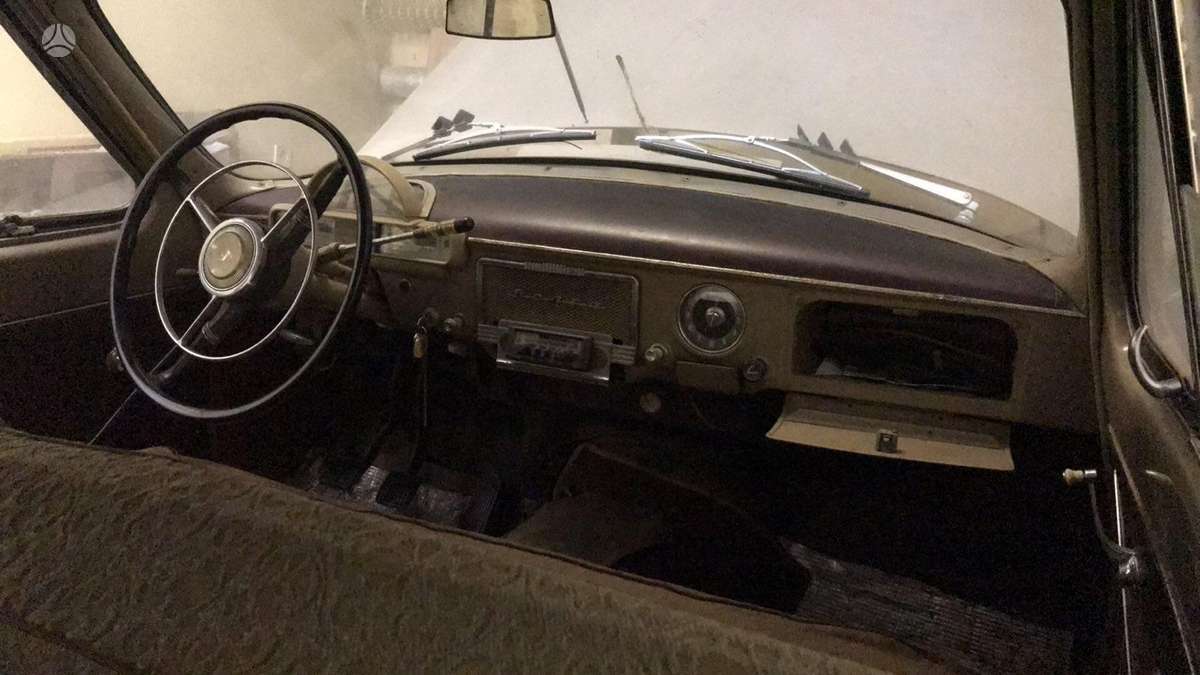 GAZ 21, Седан