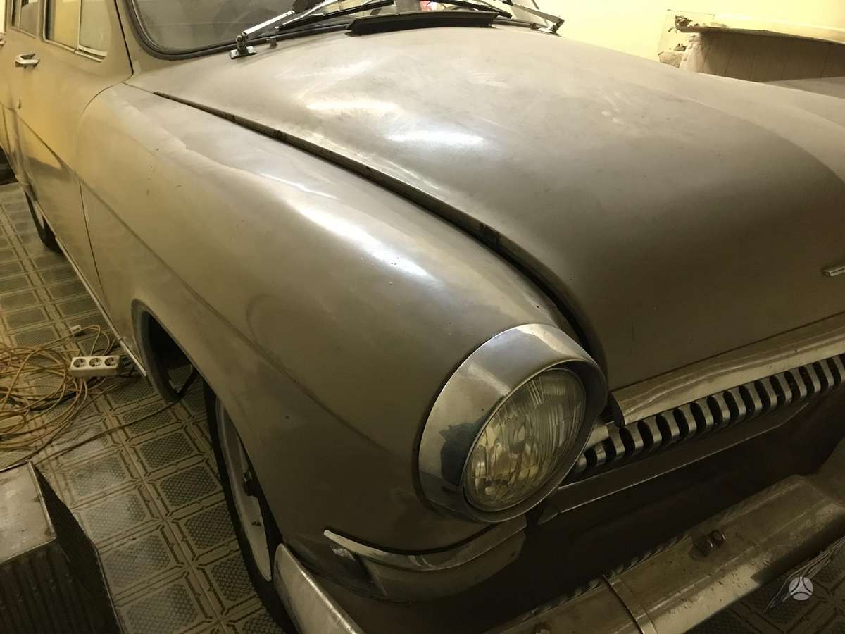 GAZ 21, Седан
