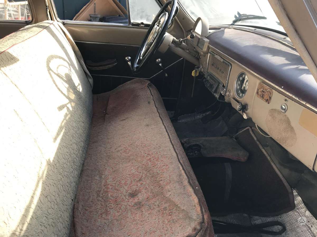 GAZ 21, saloon / sedan