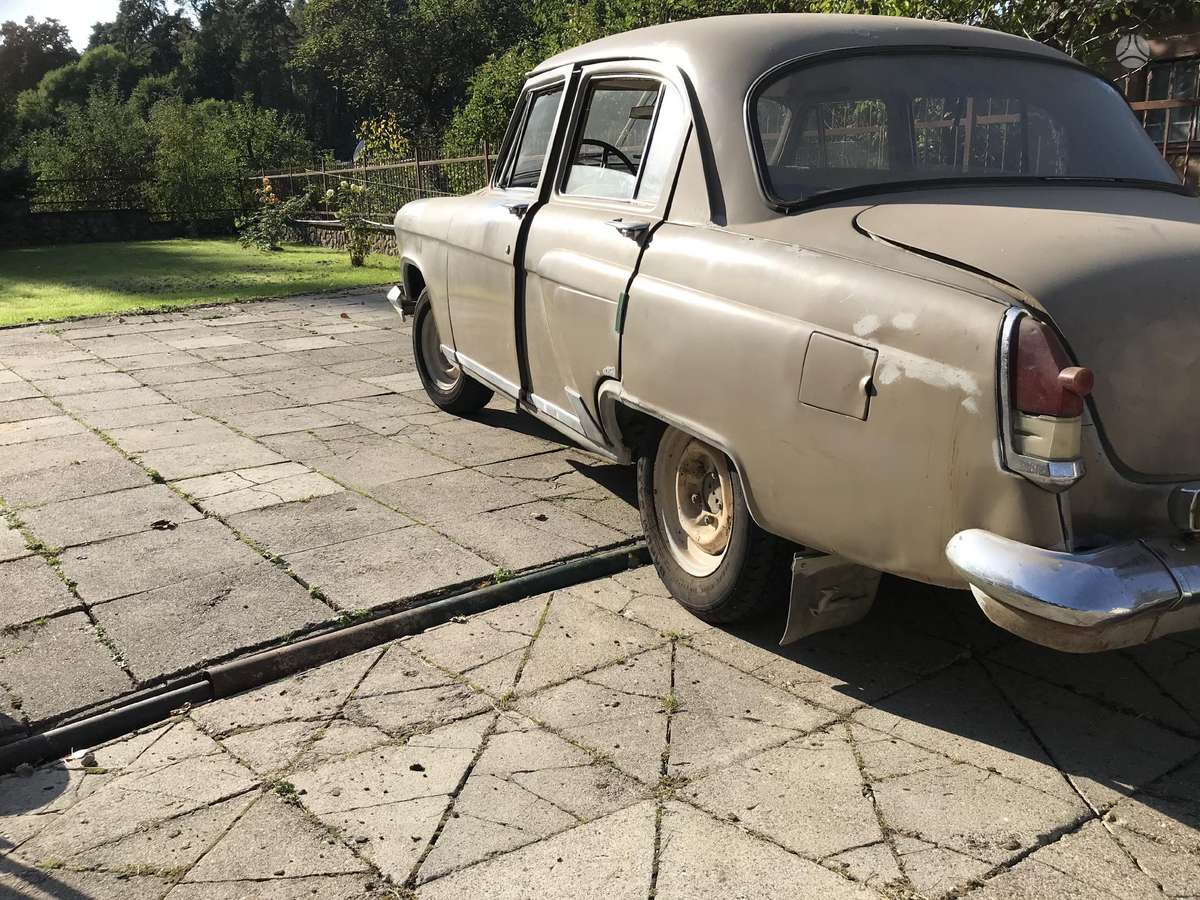 GAZ 21, Седан