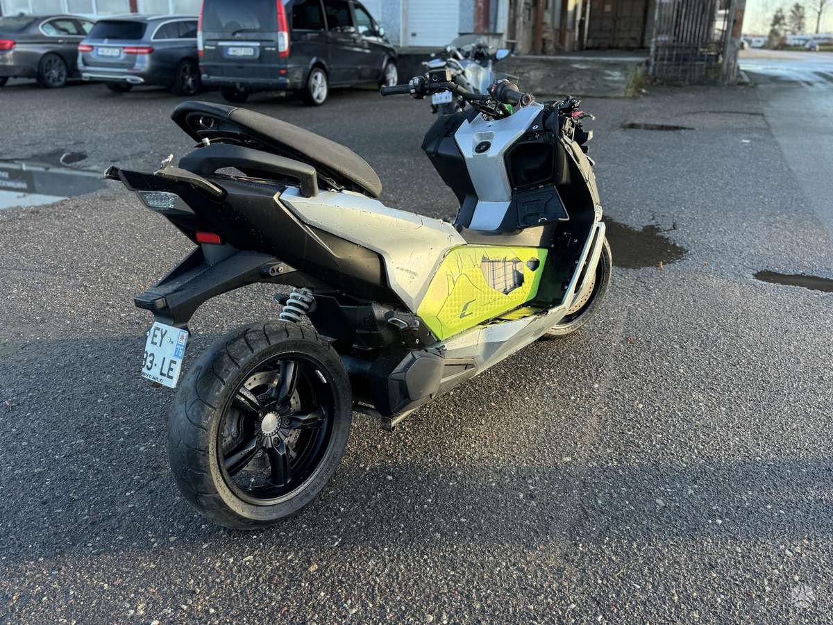 BMW CE 04, scooters / mopeds