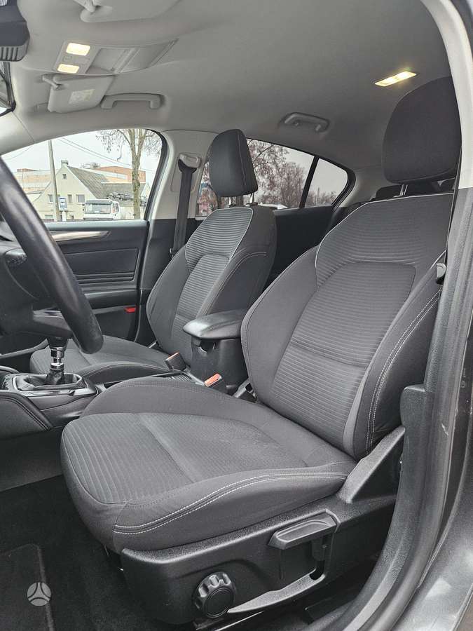 Ford Focus, 1.0 l., hatchback