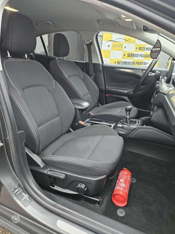 Ford Focus, 1.0 l., hatchback