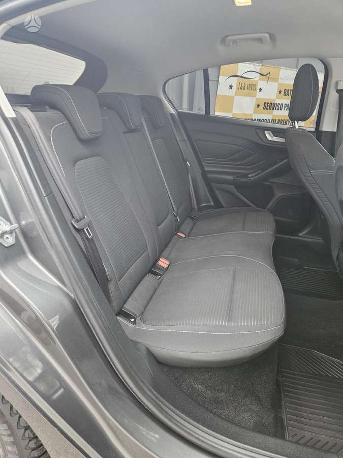 Ford Focus, 1.0 l., hatchback
