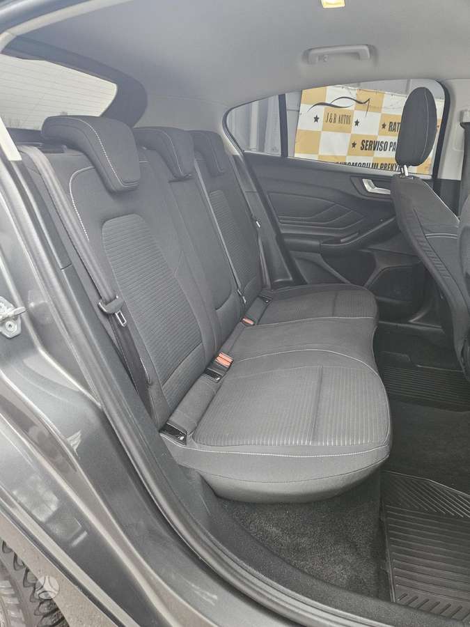 Ford Focus, 1.0 l., Хэтчбек