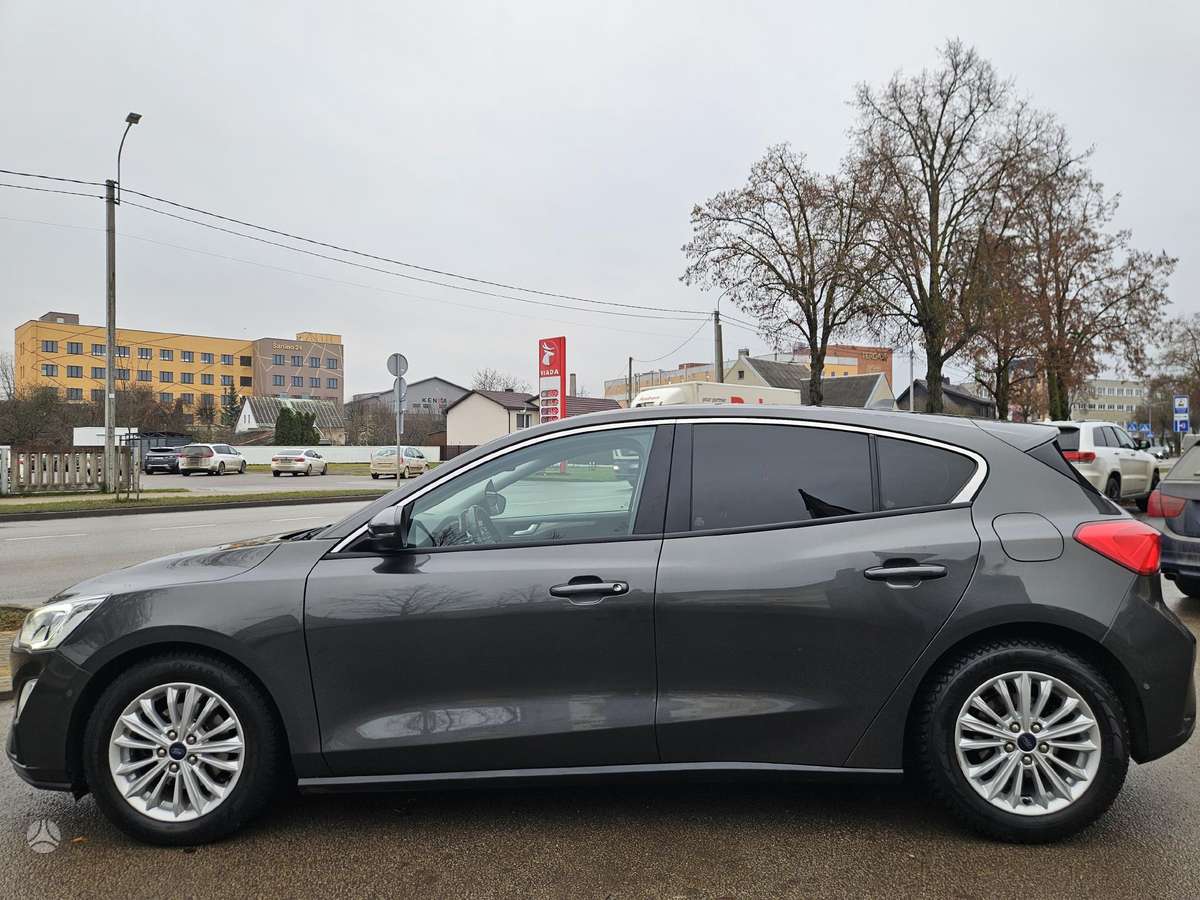 Ford Focus, 1.0 l., hatchback