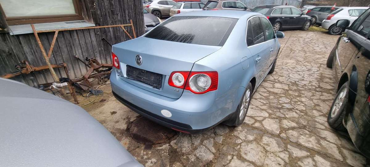 Volkswagen Jetta dalimis