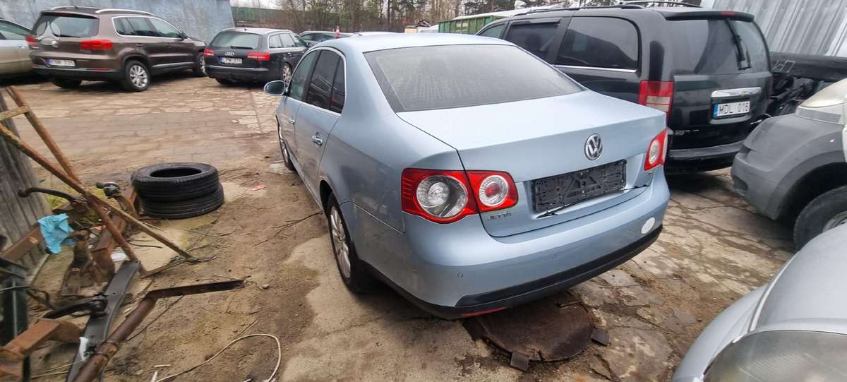 Volkswagen Jetta dalimis