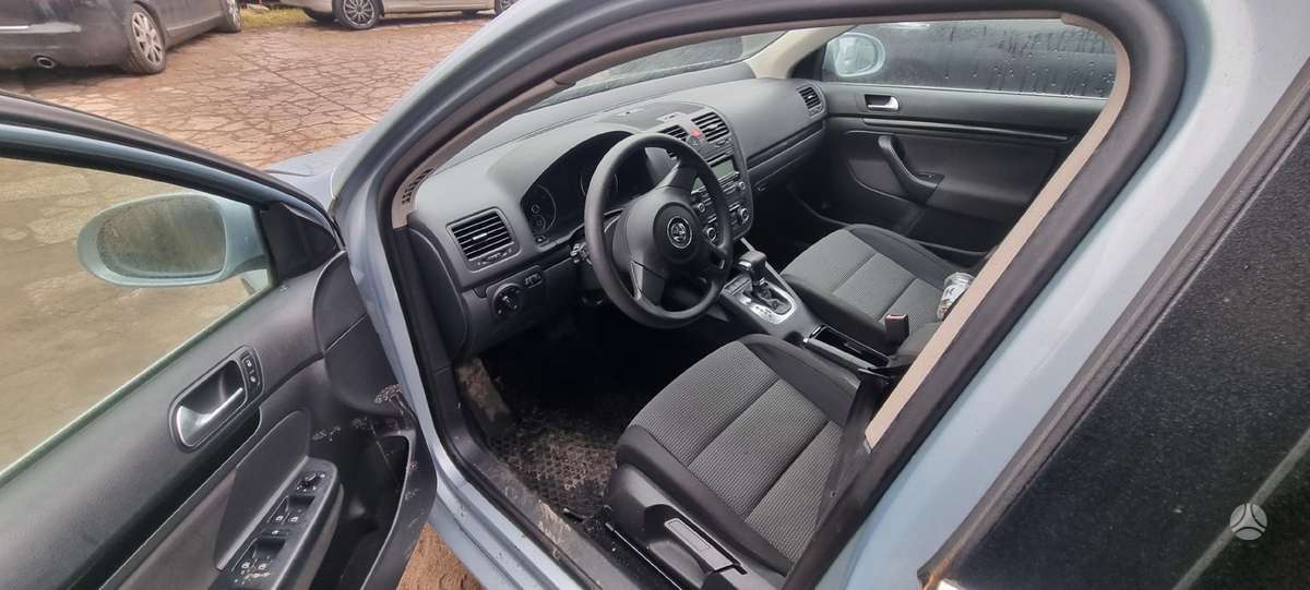 Volkswagen Jetta dalimis