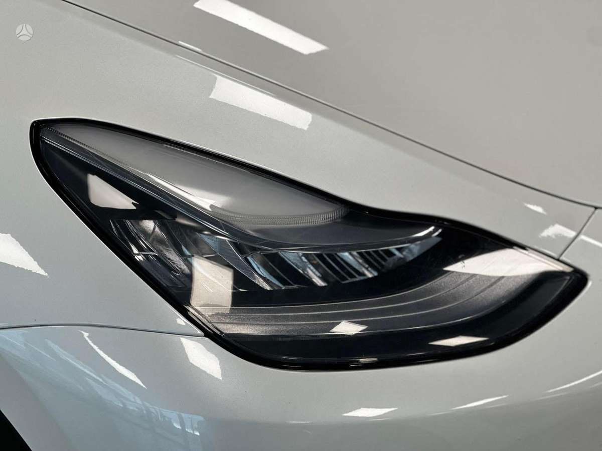 Tesla Model Y, 82 кВт·ч, Хэтчбек