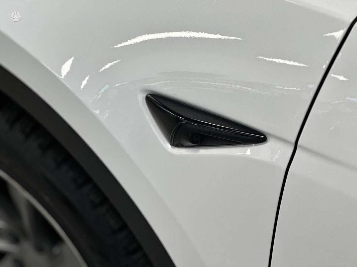 Tesla Model Y, 82 кВт·ч, Хэтчбек