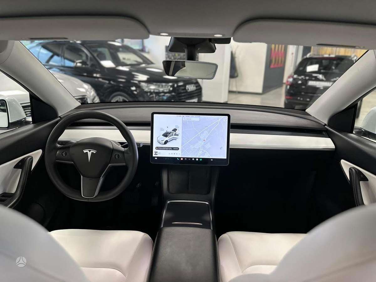 Tesla Model Y, 82 кВт·ч, Хэтчбек