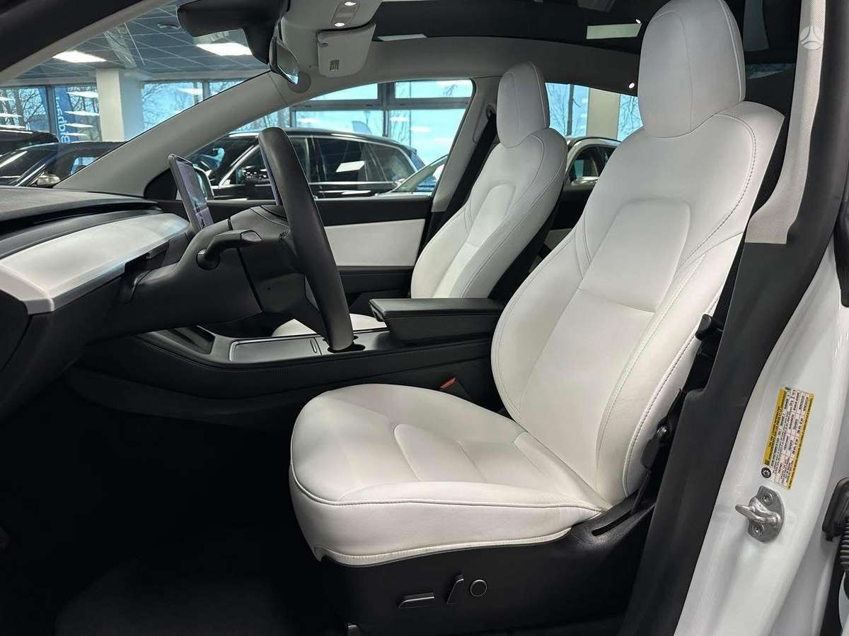 Tesla Model Y, 82 кВт·ч, Хэтчбек
